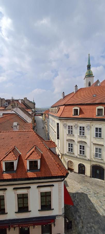 Extralarge Queen Room In The Heart Of Bratislava With Terrace Extérieur photo